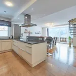 Marys Holiday Penthouse