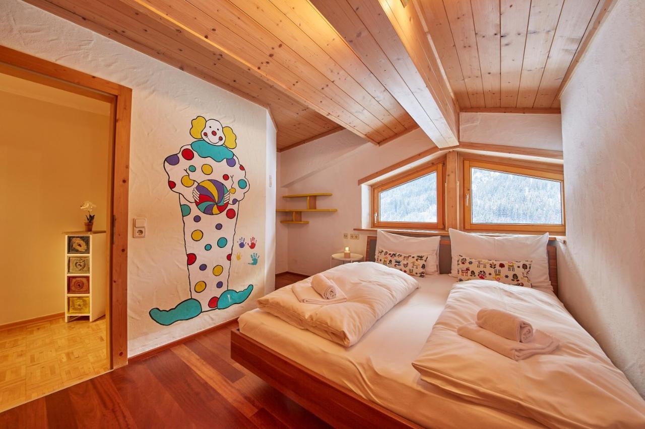 Marys Penthouse